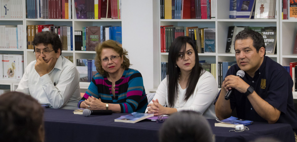 Presentan libro sobre la ley no escrita de la prisi&oacute;n